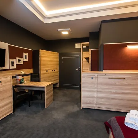 Winterpol Nocleg ze śniadaniem 3*